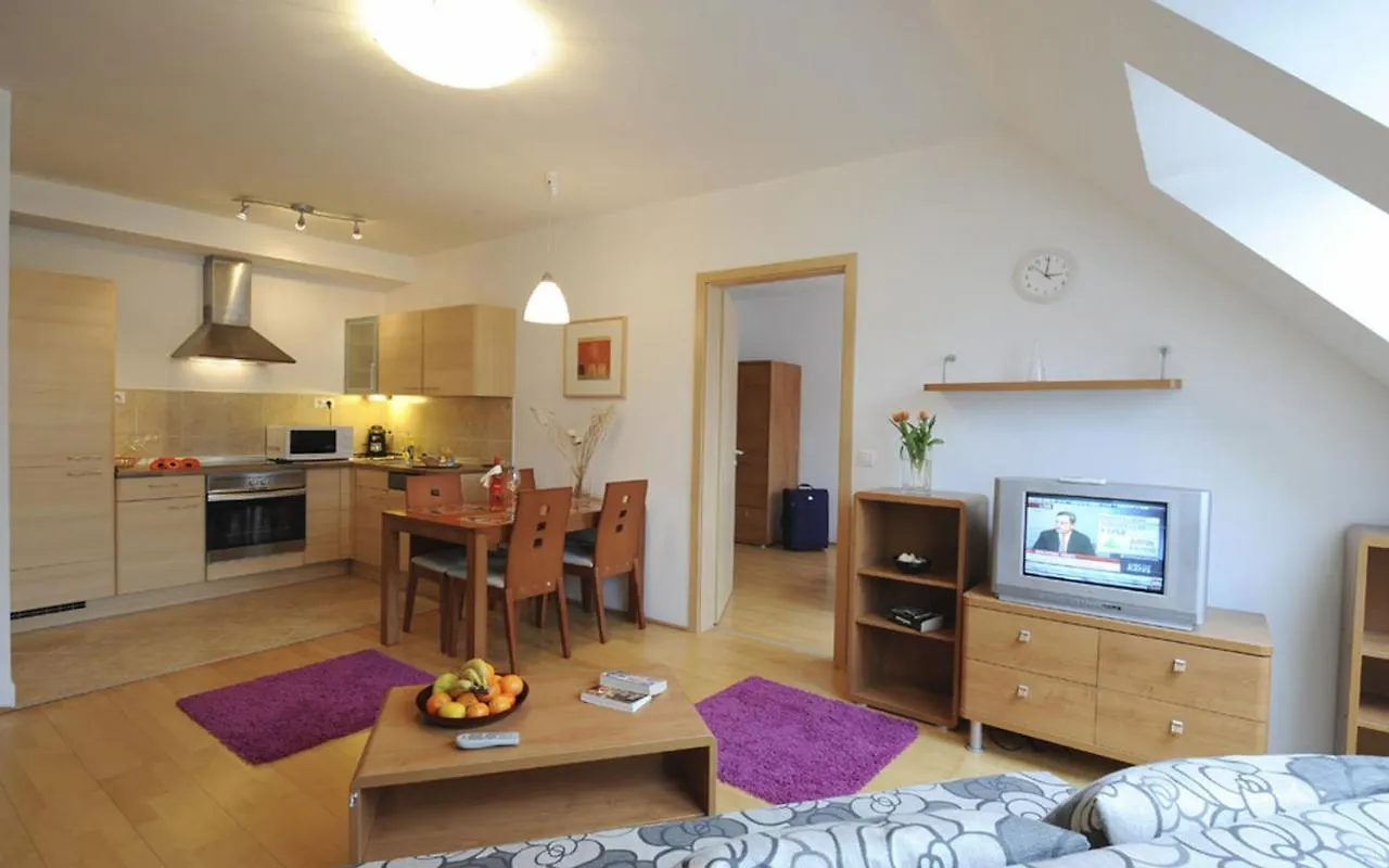 Aboriginal Budapest Apartments